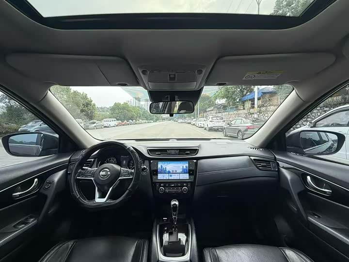 Фото 9 - Nissan X-Trail