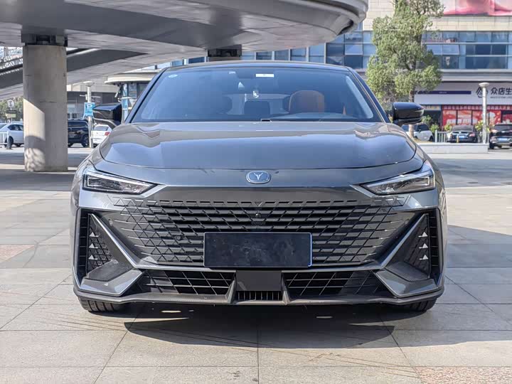 Фото 2 - Changan UNI-V