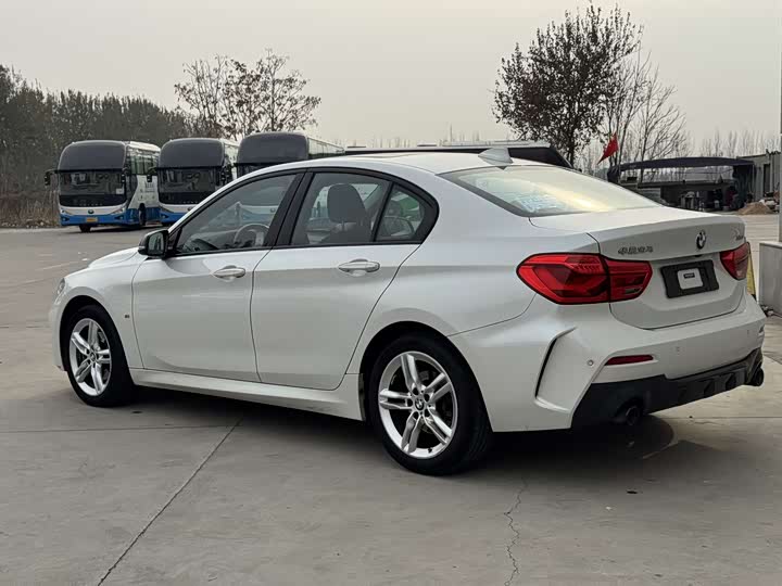 Фото 2 - BMW 1 Series