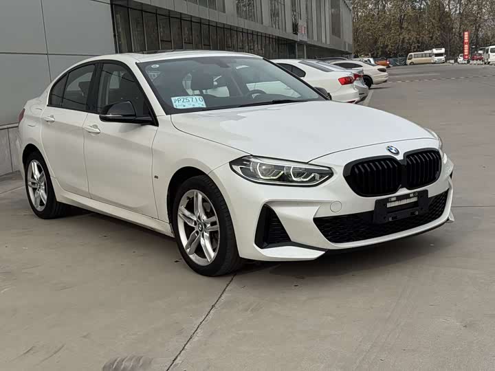 Фото 4 - BMW 1 Series