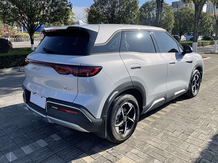 Фото 10 - BYD Yuan Up