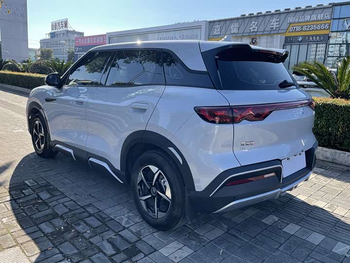 Фото 16 - BYD Yuan Up