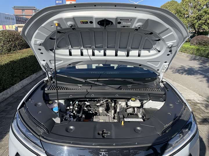 Фото 9 - BYD Yuan Up