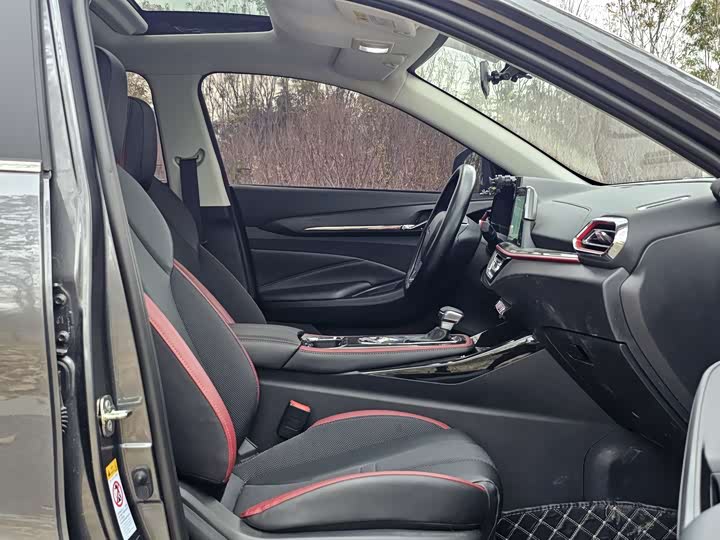 Фото 9 - Changan Oshan X5