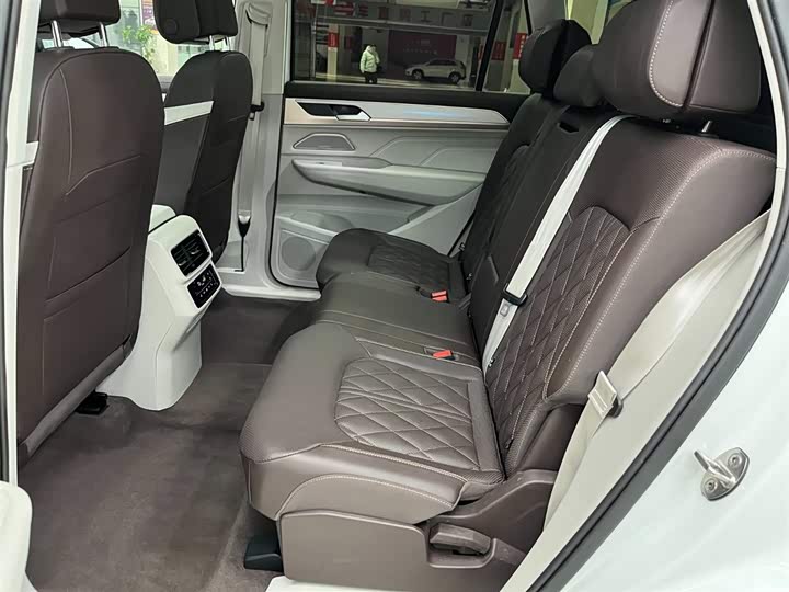 Фото 14 - Volkswagen Tavendor