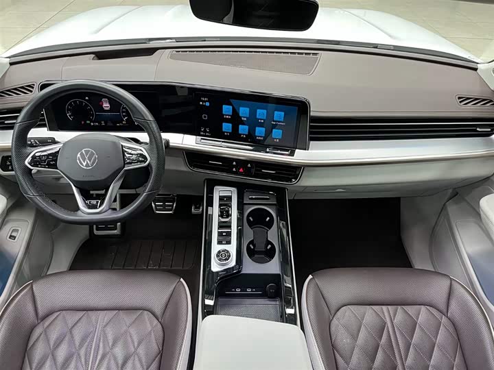 Фото 2 - Volkswagen Tavendor