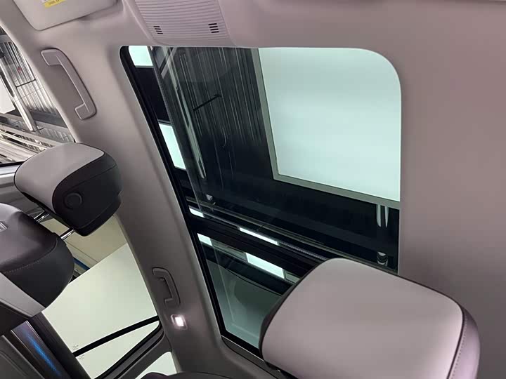 Фото 9 - Volkswagen Tavendor