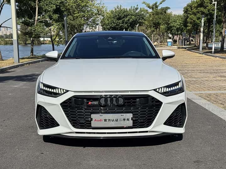Фото 2 - Audi A7