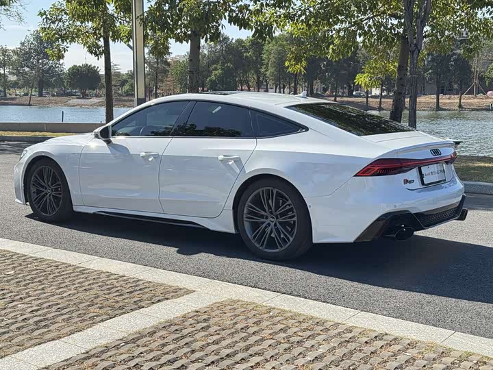 Фото 5 - Audi A7