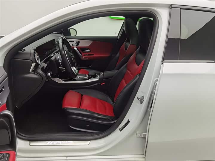 Фото 10 - Mercedes-Benz A-Class AMG