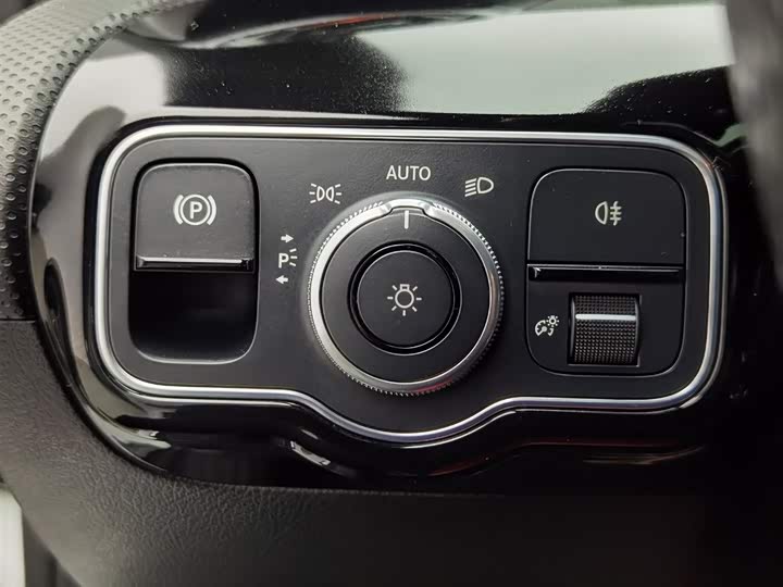 Фото 21 - Mercedes-Benz A-Class AMG