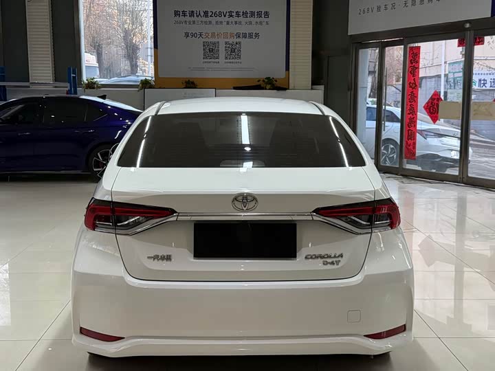 Фото 5 - Toyota Corolla