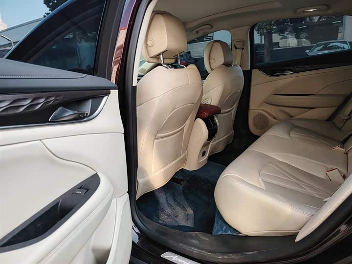 Фото 4 - Buick LaCrosse