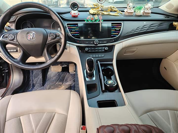 Фото 5 - Buick LaCrosse