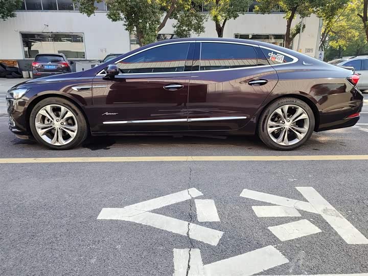 Фото 8 - Buick LaCrosse