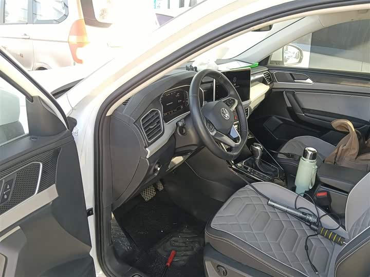 Фото 16 - Volkswagen Tayron