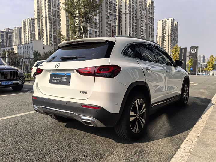 Фото 19 - Mercedes-Benz GLA-Class