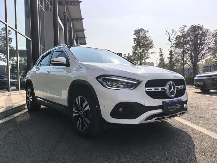 Фото 3 - Mercedes-Benz GLA-Class