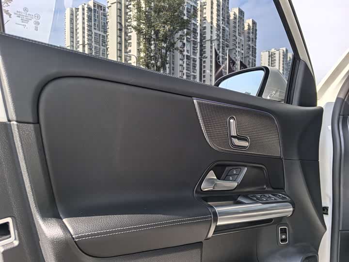 Фото 7 - Mercedes-Benz GLA-Class