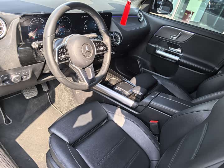 Фото 8 - Mercedes-Benz GLA-Class