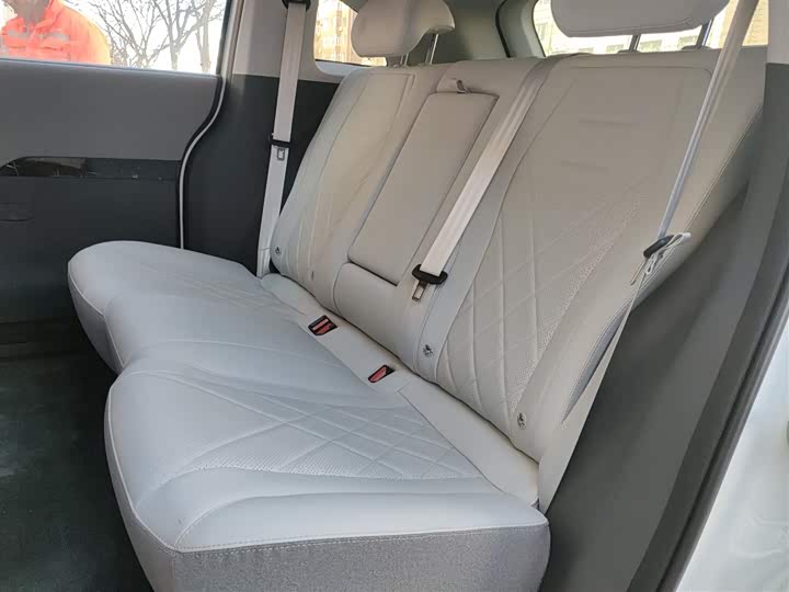 Фото 15 - BAIC Arcfox Kaola S