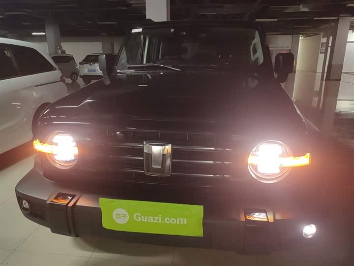 Фото 3 - Tank 300