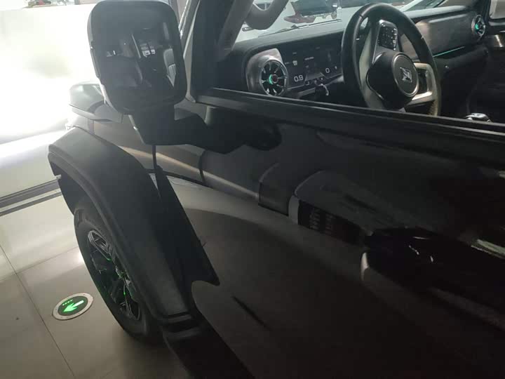 Фото 5 - Tank 300