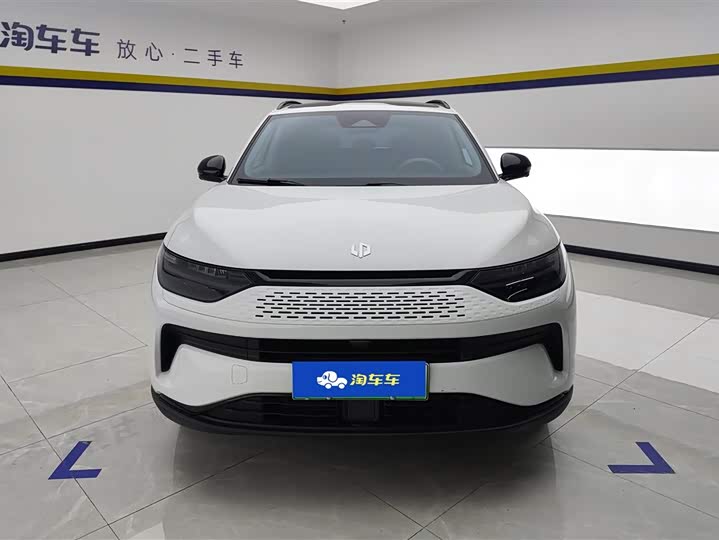 Фото 2 - Leapmotor C11