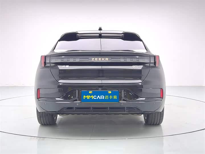 Фото 4 - Zeekr 001