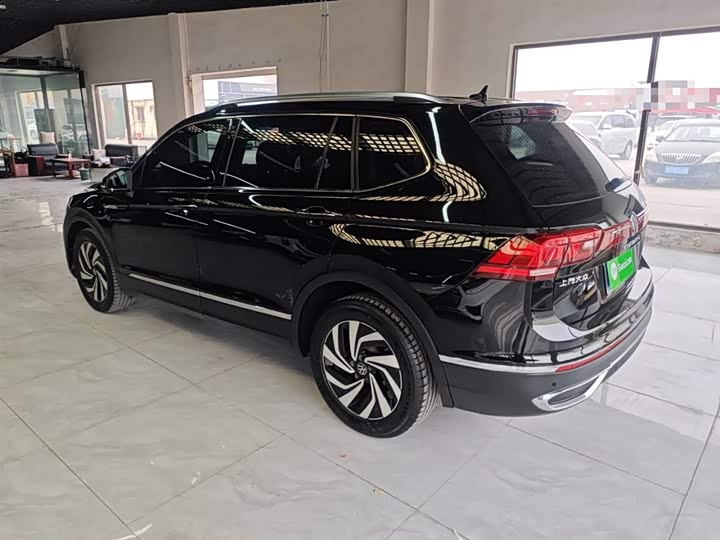 Фото 5 - Volkswagen Tiguan L Pro