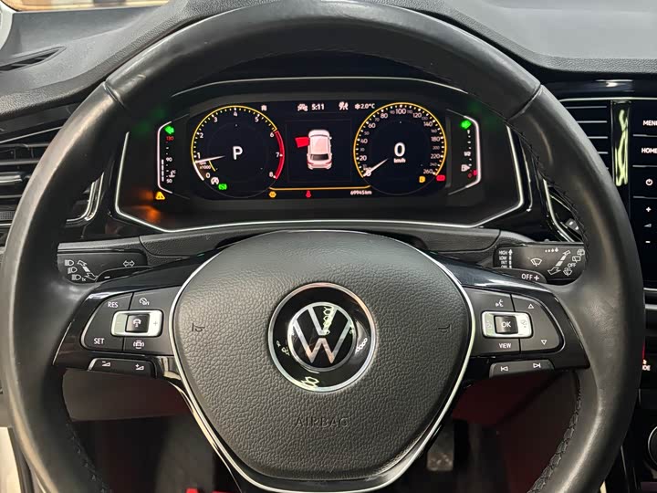 Фото 10 - Volkswagen T-Roc