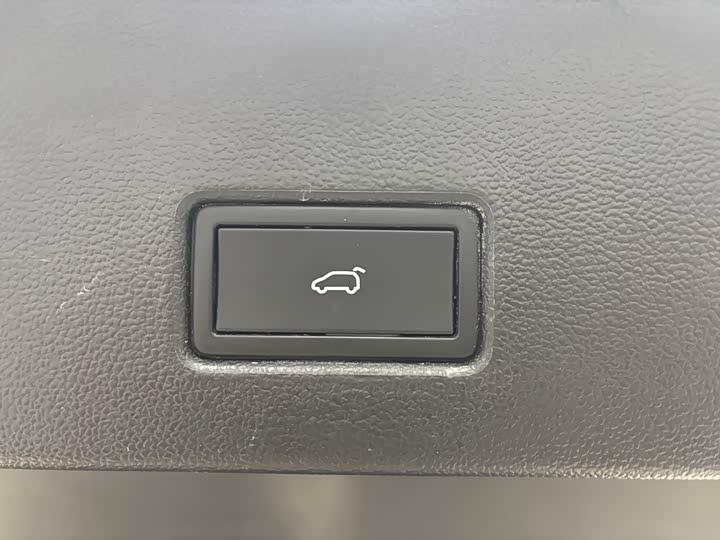 Фото 19 - Volkswagen T-Roc