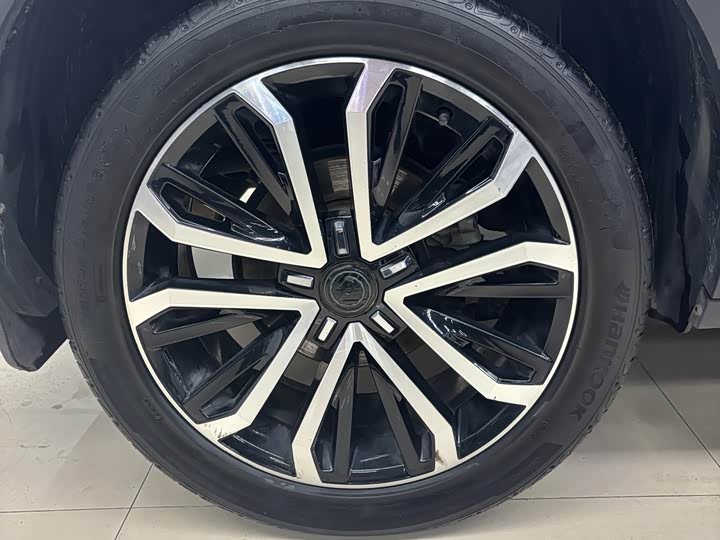 Фото 20 - Volkswagen T-Roc