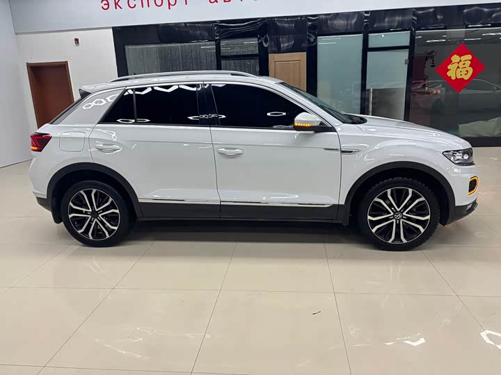 Фото 4 - Volkswagen T-Roc