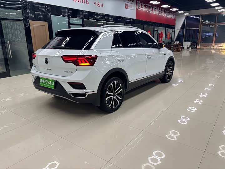 Фото 5 - Volkswagen T-Roc