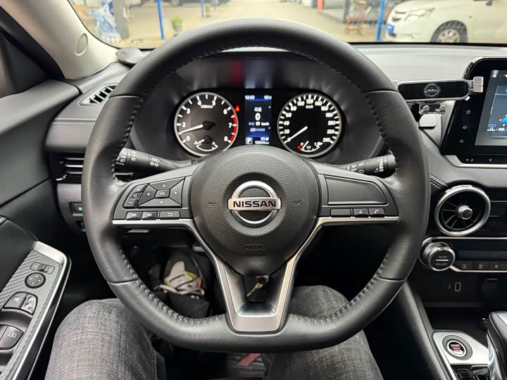 Фото 13 - Nissan Sylphy