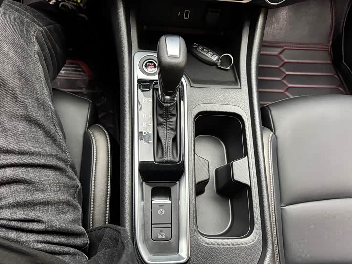 Фото 14 - Nissan Sylphy