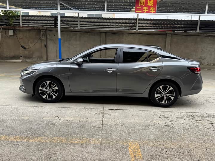 Фото 3 - Nissan Sylphy