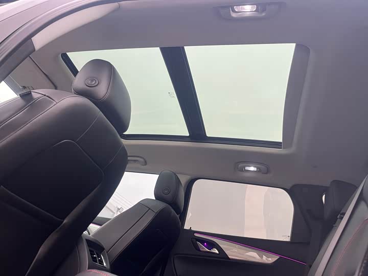 Фото 8 - Chevrolet Blazer