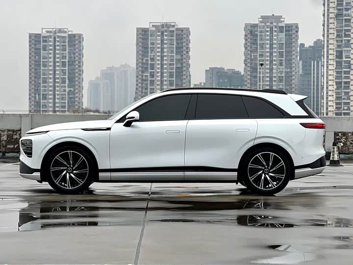 Фото 2 - XPeng G9