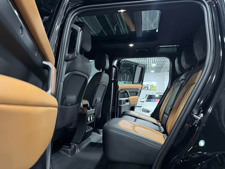 Фото 5 - Land Rover Defender