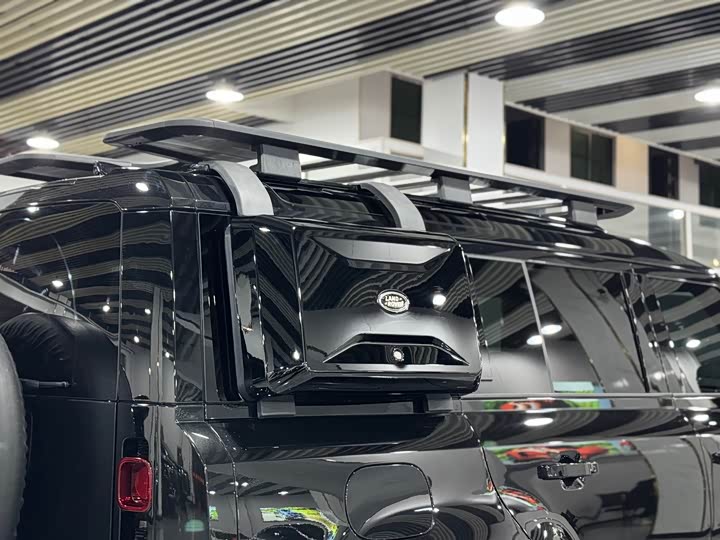 Фото 8 - Land Rover Defender