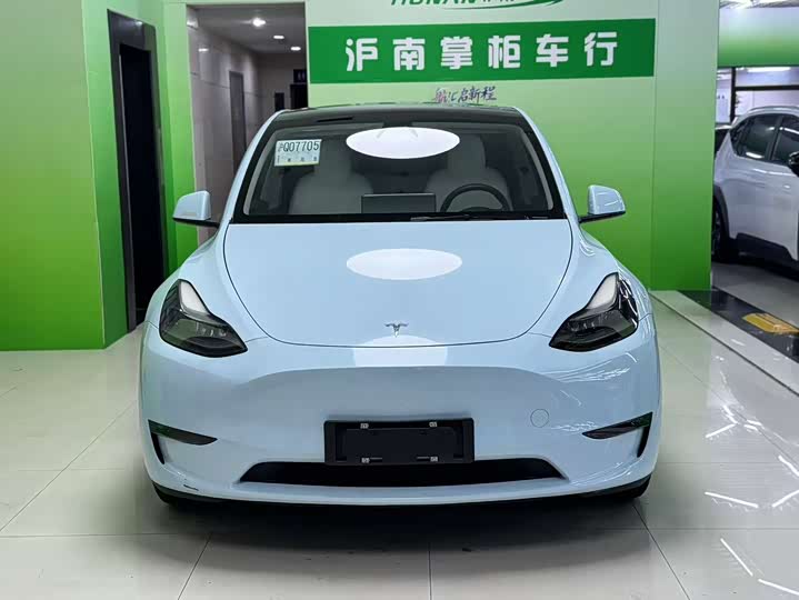 Фото 2 - Tesla Model Y