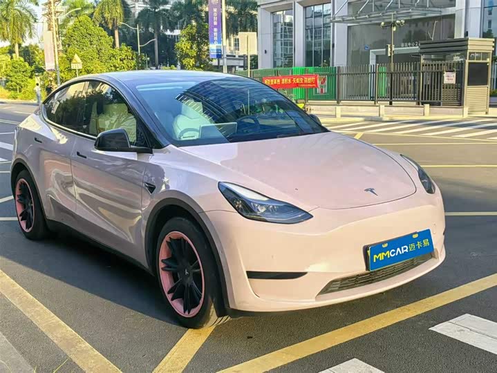 Фото 2 - Tesla Model Y