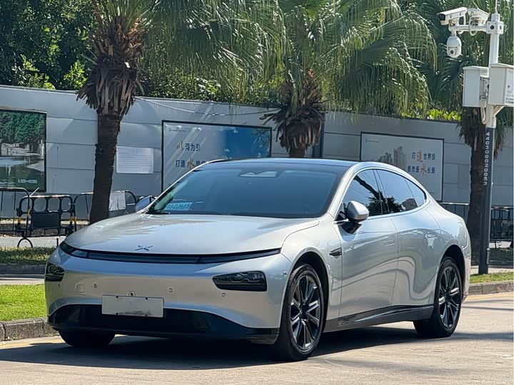 Фото 1 - XPeng P7