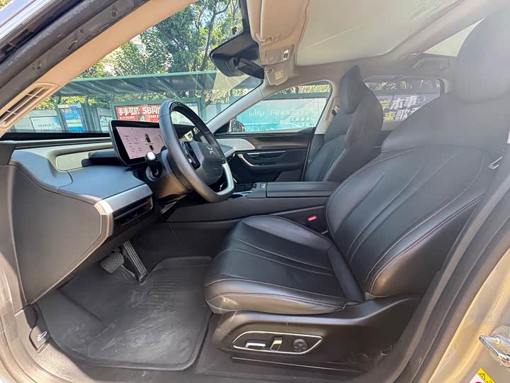 Фото 7 - XPeng P7