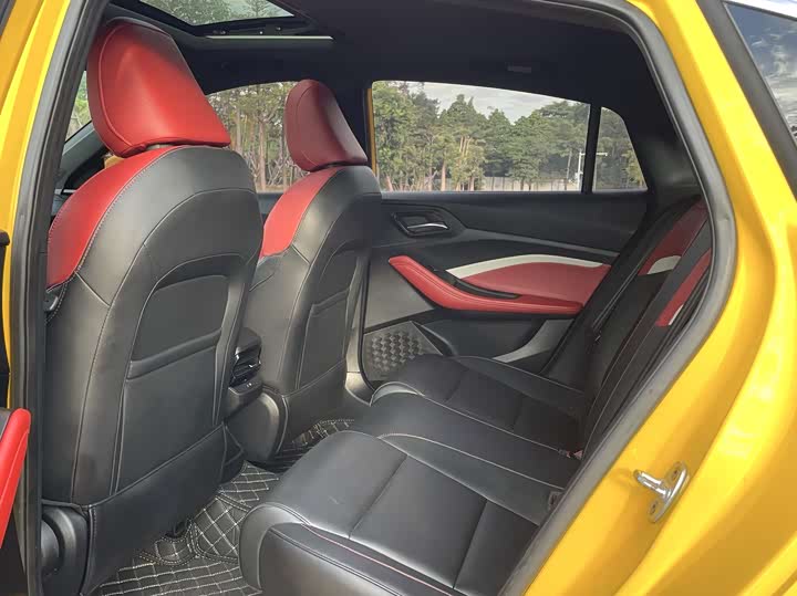 Фото 7 - MG Motor 5