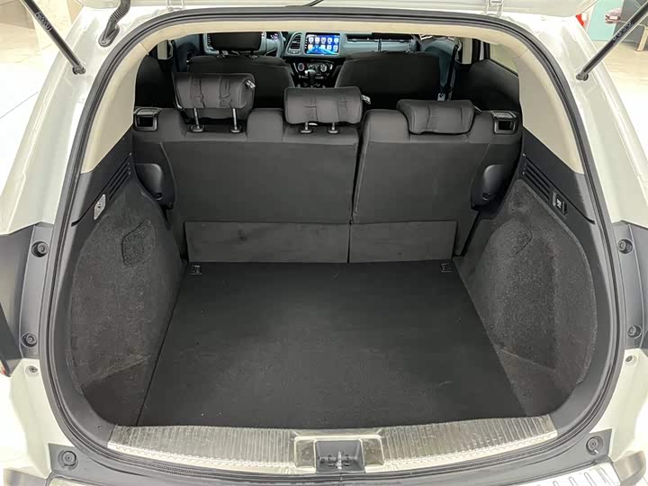 Фото 15 - Honda Vezel