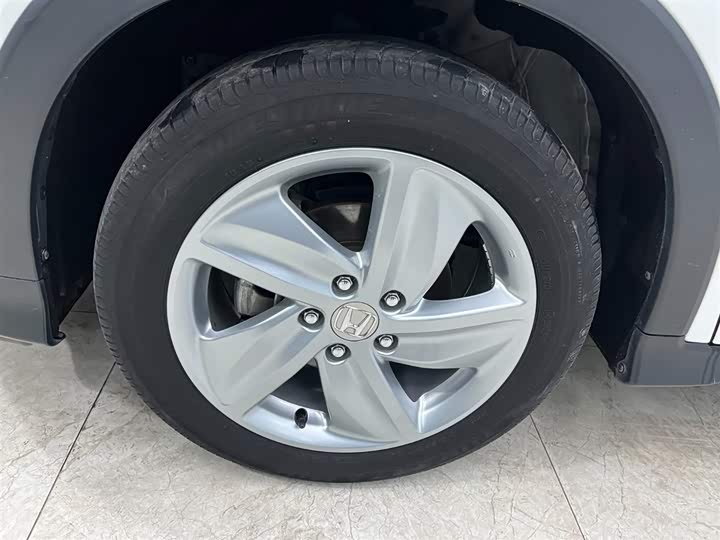 Фото 18 - Honda Vezel