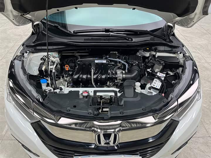 Фото 19 - Honda Vezel